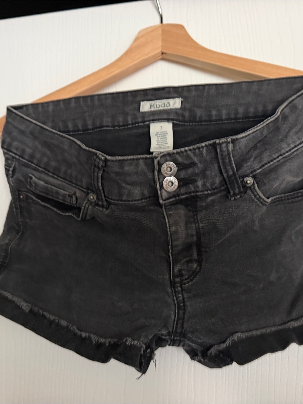 Mudd Women’s Black Washed Denim Cutoff Shorts